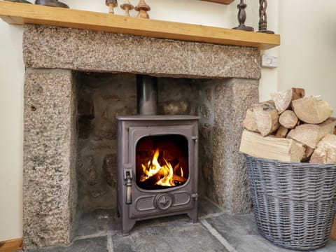 Drumhead Bothy House in Scotland
