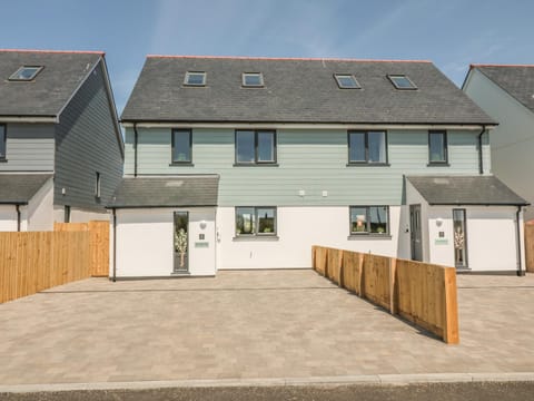 Sea Dreams House in England