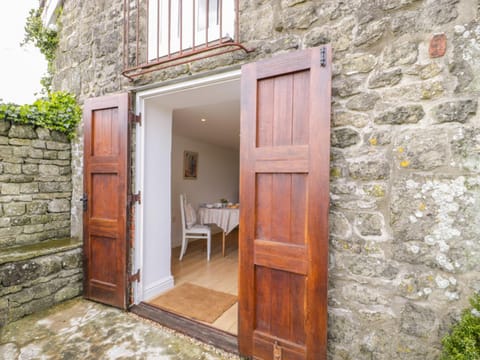 The Studio House in East Dorset District