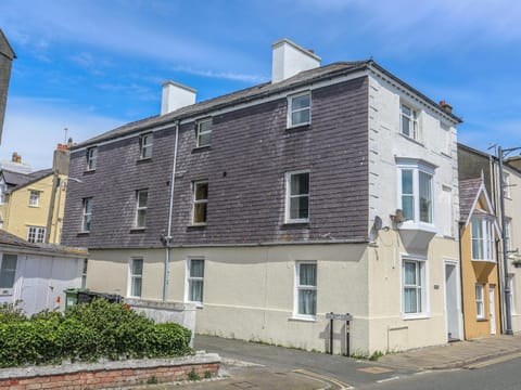 Gadlys House - Beau View Apartment in Wales