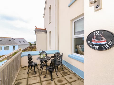 Quayside View House in Brixham