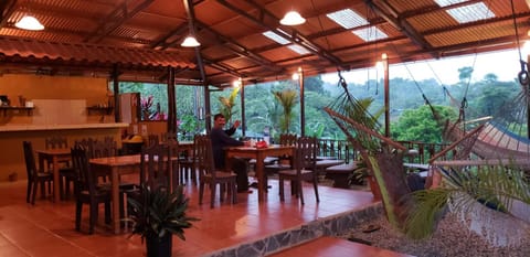 BBQ facilities, Communal kitchen
