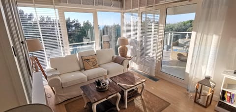 Living room, Sea view