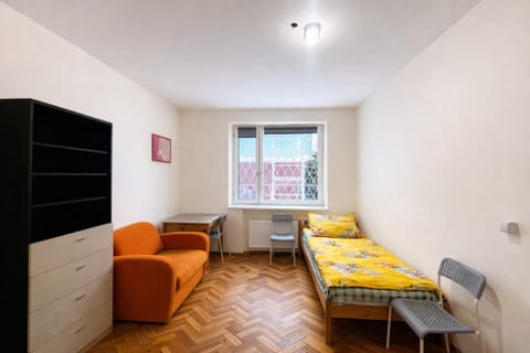Bed, Photo of the whole room, Seating area, Bedroom