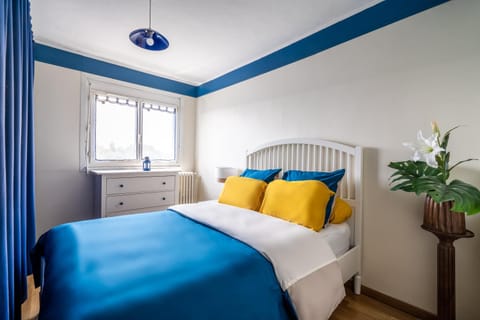 Bedroom, River view