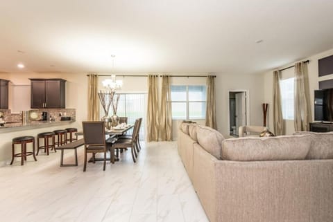 Enchanting Escape Private Pool SPA Games Room House in Ocoee