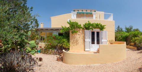 Property building, Day, Garden view