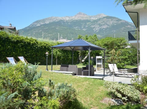 Garden, Solarium, Mountain view