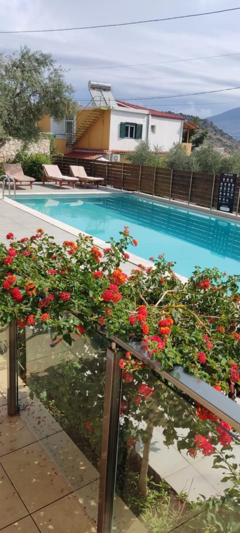 Bino Apartments Apartment in Ksamil