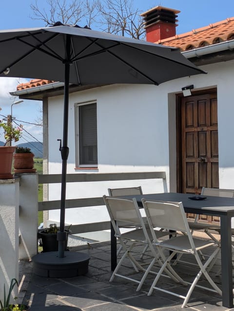 Property building, Off site, Balcony/Terrace