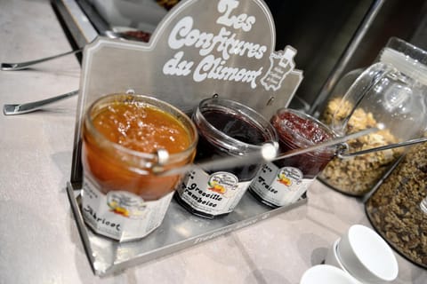 Food and drinks, Food, Buffet breakfast