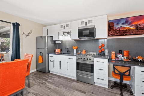 Desert Serenity in Yucca/Joshua Tree w/AC & Fire pit Apartment in Yucca Valley