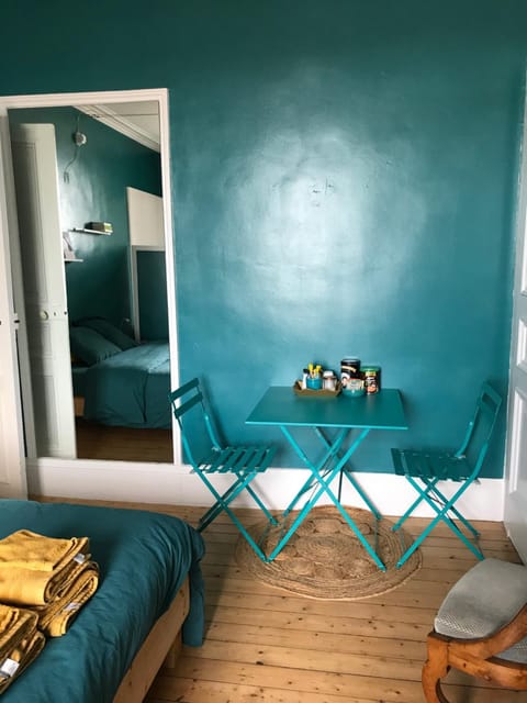 Chambre cosy dans maison de maître Vacation rental in Hauts-de-France