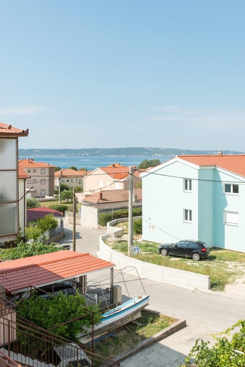 Neighbourhood, Sea view, Street view