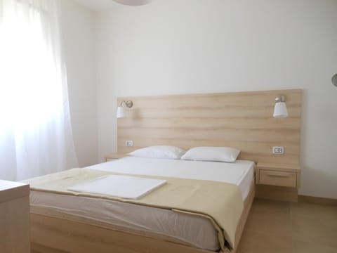 Day, Photo of the whole room