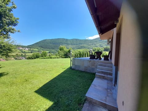 Garden view, Mountain view