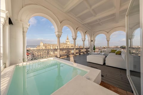 Balcony/Terrace, Pool view, Swimming pool