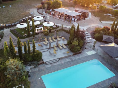 Property building, Swimming pool
