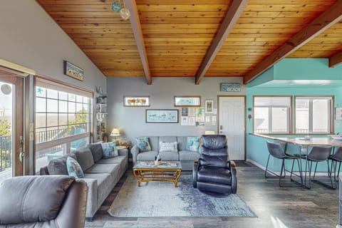 Pacific Hideaway House in Rockaway Beach