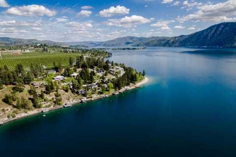 Lake Life at Wapato Point House in Manson