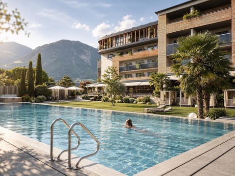 Property building, Swimming pool