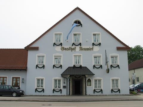 Facade/entrance