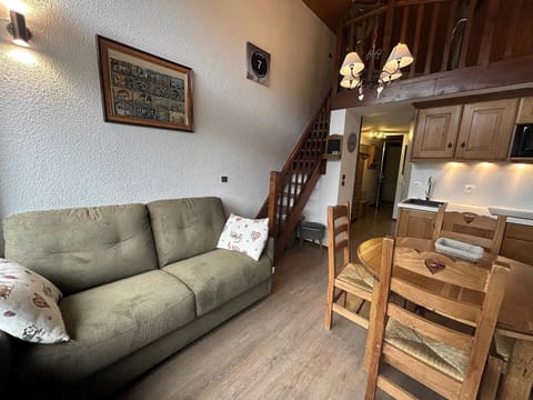 Kitchen or kitchenette, Living room, Seating area