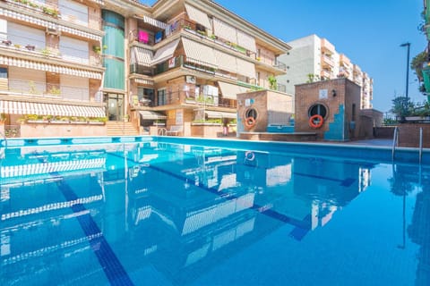 Property building, Swimming pool, Swimming pool