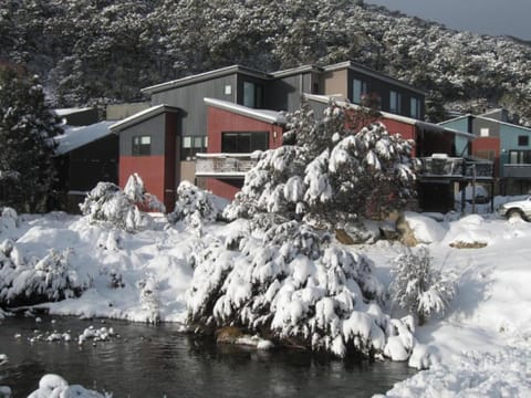 Property building, Natural landscape, Winter