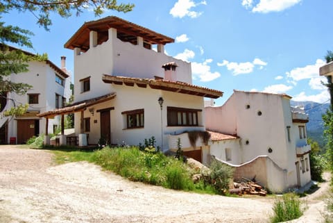 Property building, Facade/entrance, Garden