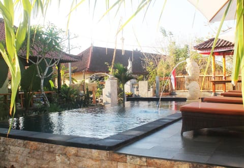 Day, On site, Swimming pool, Internal: Not applicable to any particular room