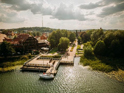 Restaurant/places to eat, Off site