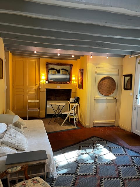 Le Belvédère,studio Apartment in Centre-Val de Loire