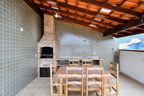 Patio, BBQ facilities