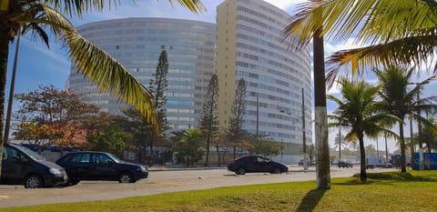 Property building, Facade/entrance, Off site, Beach, Street view