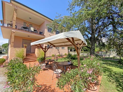 Property building, Garden