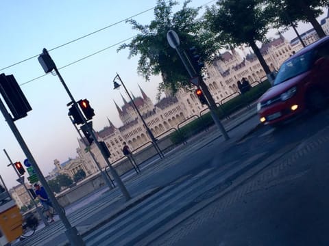 Nearby landmark, Day, Neighbourhood, Street view, Location