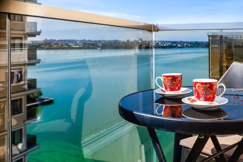 Balcony/Terrace, Balcony/Terrace, Lake view, Lake view