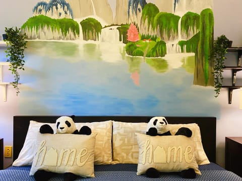 2 Bedrooms Private Kitchen Livingroom Robinwood Condo Suite Vacation rental in Norcross