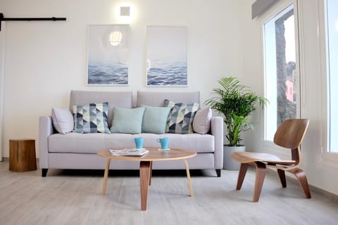 Living room, Sea view