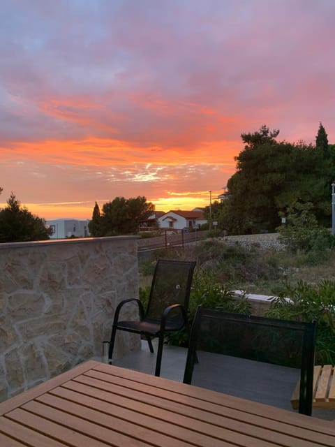 Villa Legacy with privat heating pool Apartment in Novalja