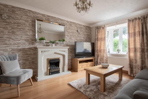 Thorn House a beautiful large house in Witney House in West Oxfordshire District