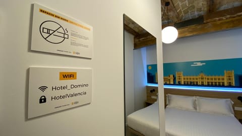 Original Domino House Bed and Breakfast in Valencia