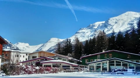 Property building, Day, Winter, Mountain view