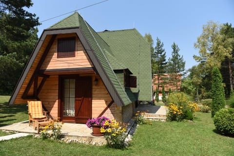 Višnjin Dom House in Zlatibor District, Serbia