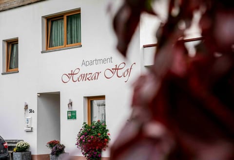 Honzarhof Apartment in Tyrol