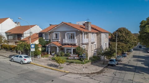 Facade/entrance, Neighbourhood, Street view