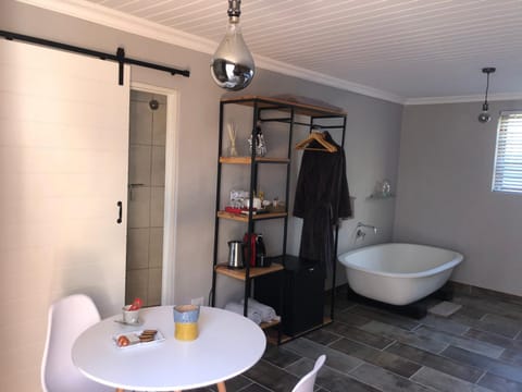 B&B Sauvignon Country Lodge Bed and Breakfast in Western Cape