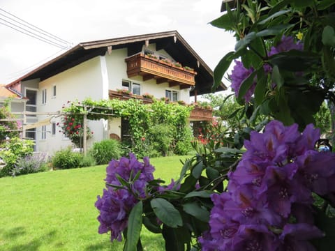 Ferienwohnung Auszeit | Chiemgau Karte Apartment in Grassau