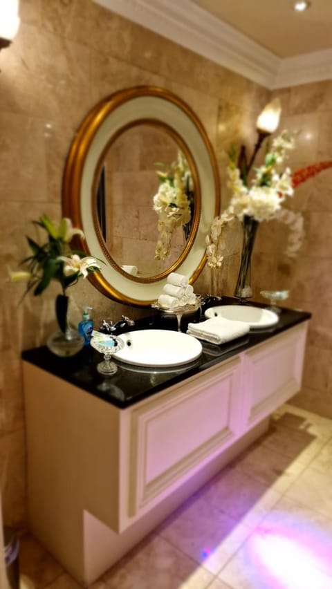 Ravenscroft B&B Bed and Breakfast in Mansfield